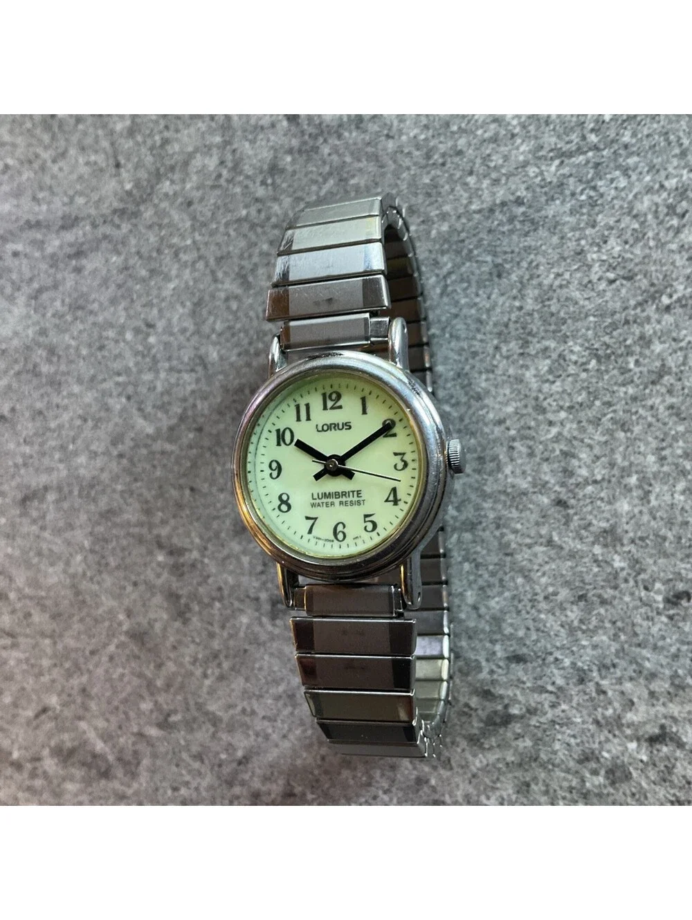 Lorus Lumbrite by Seiko Women's Watch 24mm Silver Tone Case & Band V501-6R30 B-Y